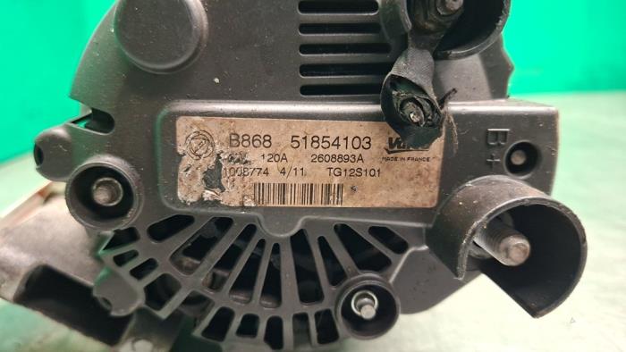 Dynamo d'un Peugeot Bipper (AA) 1.3 HDI 2011