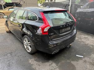 Begagnade Baklucka Volvo V60 I (FW/GW) 2.4 D6 20V Plug-in Hybrid AWD Pris € 199,99 Marginaltabell erbjuds av A-team Automotive