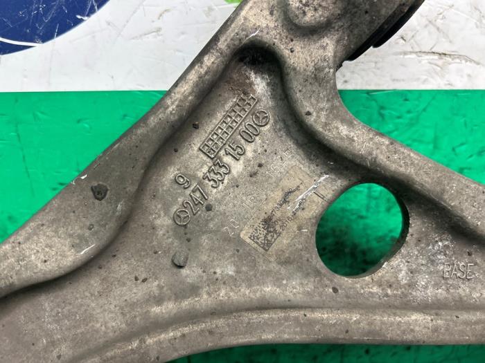 Gebrauchte Querlenker links vorne Mercedes A (177.0) 1.3 A-180 Turbo 16V Preis € 149,99 Margenregelung angeboten von A-team Automotive