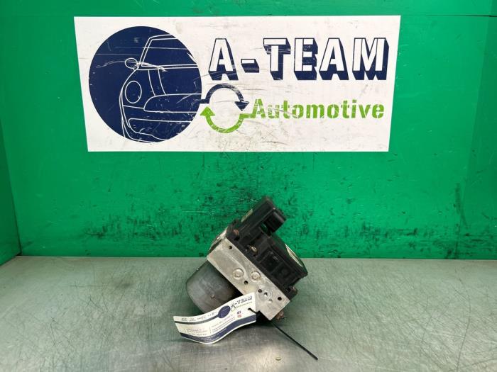 Gebrauchte ABS Pumpe Toyota Avensis (T25/B1B) 2.0 16V VVT-i D4 Preis € 124,99 Margenregelung angeboten von A-team Automotive