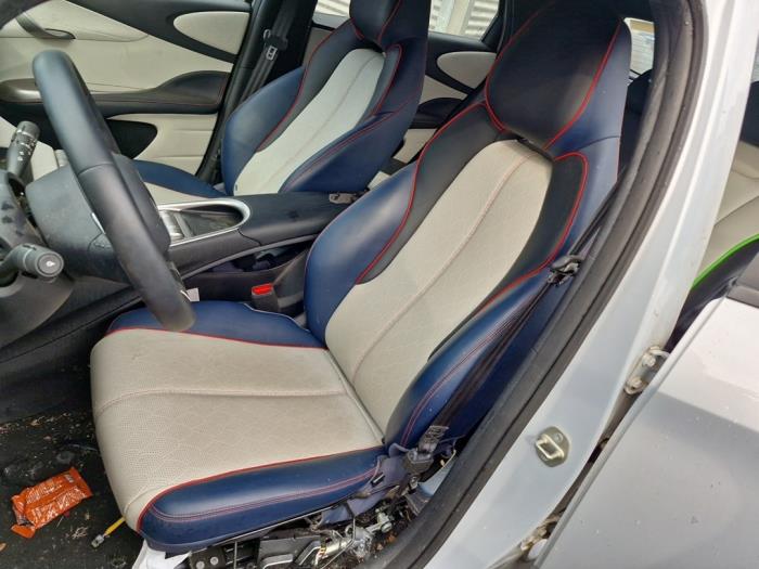 Używane Fotel lewy BYD Dolphin 60,4 kWh Cena na żądanie oferowane przez A-Team Automotive
