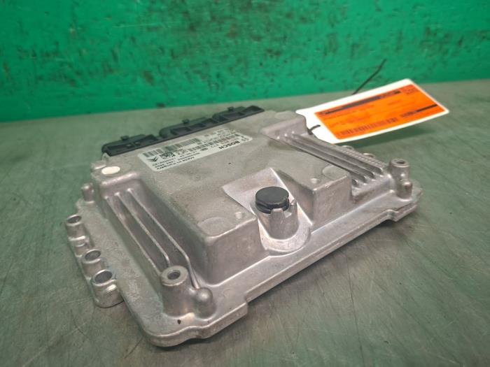 Engine management computer from a Citroën Berlingo 1.6 Hdi 75 16V Phase 1 2010