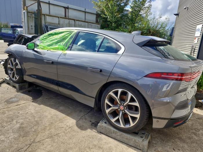 Begagnade Underram Jaguar I-Pace EV400 AWD Pris € 649,99 Marginaltabell erbjuds av A-Team Automotive