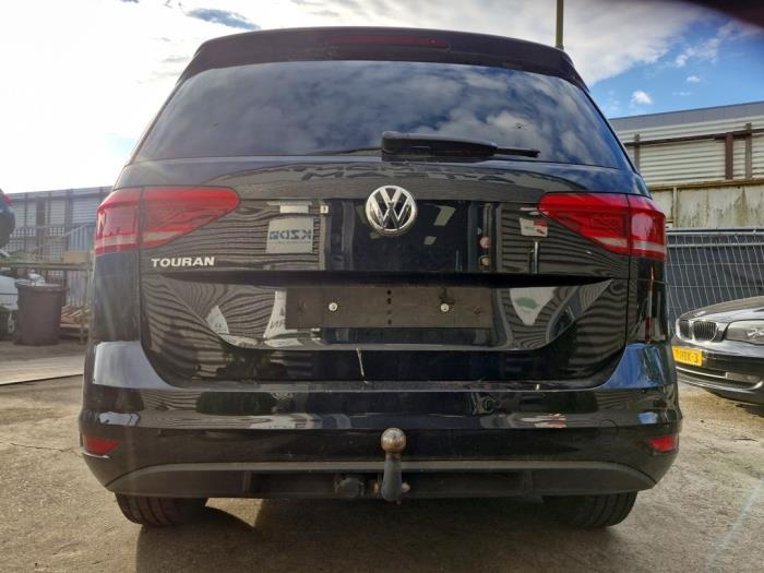 Begagnade Underram Volkswagen Touran (5T1) 1.5 TSI Pris € 89,99 Marginaltabell erbjuds av A-Team Automotive