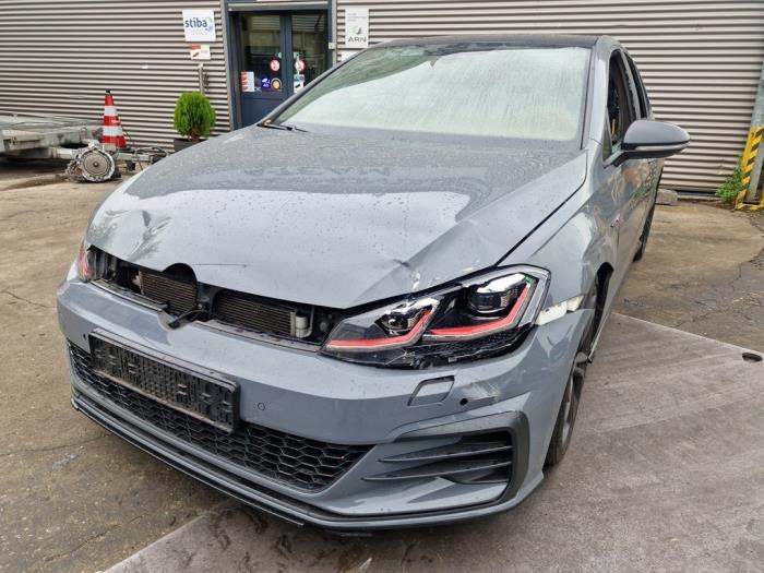 Bloc ABS d'un Volkswagen Golf VII (AUA) 2.0 GTI TCR 16V 2019