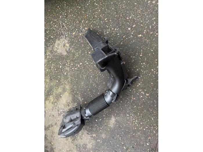 Gebrauchte Luftfiltergehäuse Citroen C3 (SC) 1.6 16V VTi 120 Preis € 24,99 Margenregelung angeboten von A-Team Automotive