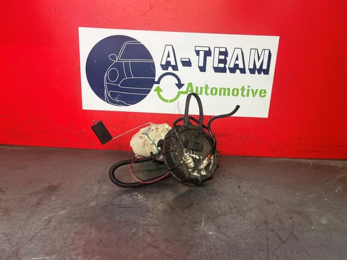 Usagé Pompe essence Ford Focus 1 1.4 16V Prix € 29,99 Règlement à la marge proposé par A-Team Automotive