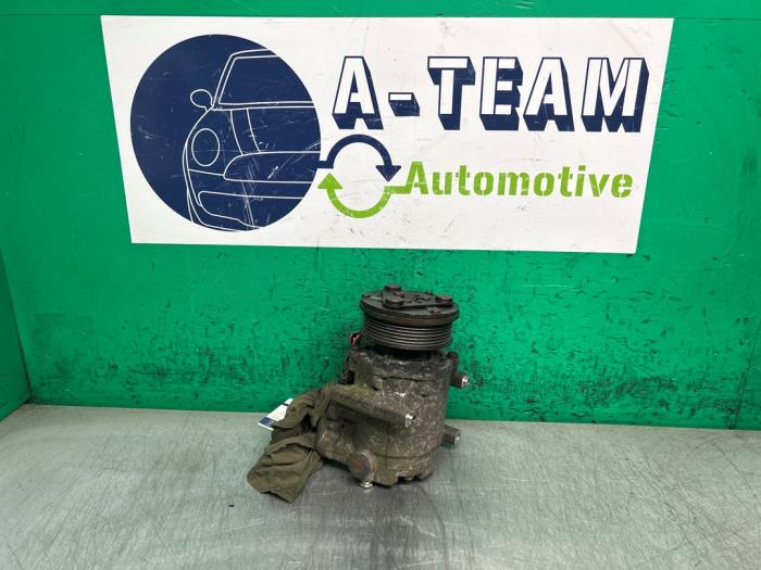 Usagé Pompe clim Ford StreetKa 1.6i Prix € 19,99 Règlement à la marge proposé par A-team Automotive