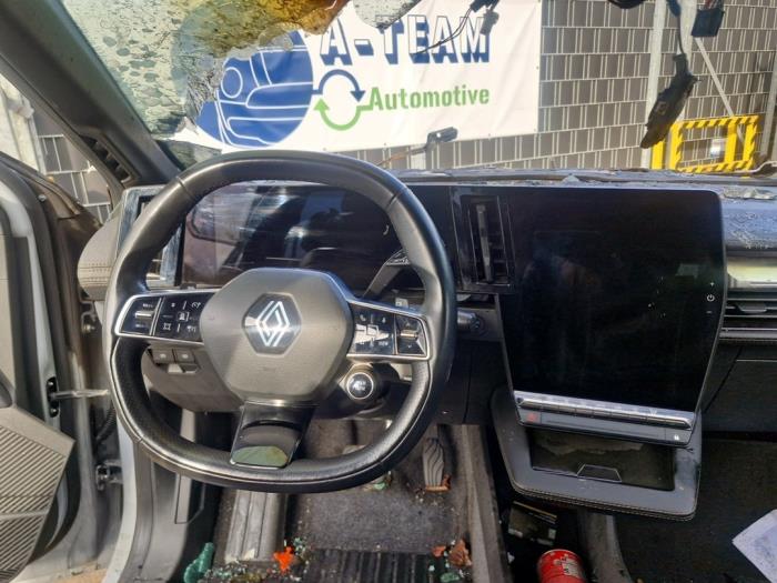 Używane Tablica rozdzielcza Renault Megane E-Tech (RCB) 60 kWh Cena na żądanie oferowane przez A-Team Automotive