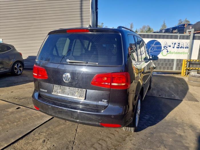 Used Engine management computer Volkswagen Touran (1T3) 1.2 TSI Price € 199,99 Margin scheme offered by A-Team Automotive