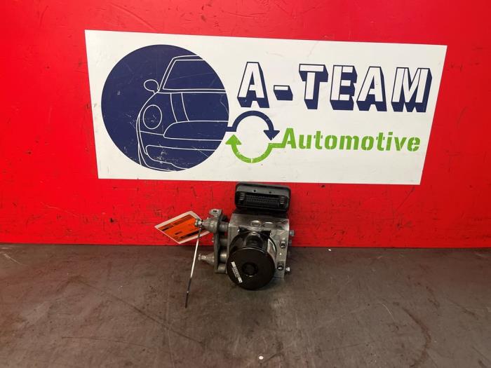 Used ABS pump Mercedes C (C204) 1.8 C-180 CGI 16V BlueEfficiency Price € 69,99 Margin scheme offered by A-Team Automotive