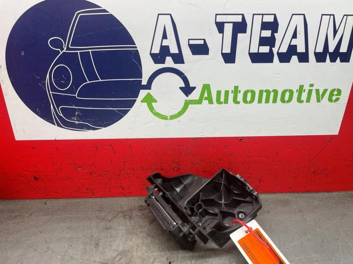 Gebrauchte Radarsensor Tesla Model S 100D Preis € 74,99 Margenregelung angeboten von A-Team Automotive