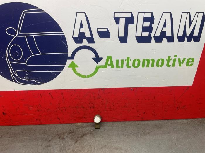 Usados Sensor PDC Tesla Model S 100D Precio € 39,99 Norma de margen ofrecido por A-Team Automotive