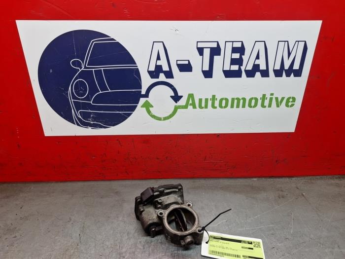 Gebrauchte Drosselklappengehäuse BMW 5 serie (F10) 530d 24V Preis € 9,99 Margenregelung angeboten von A-Team Automotive