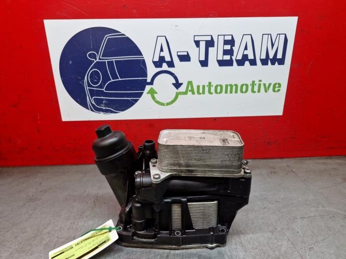 Gebrauchte Ölfiltergehäuse BMW 5 serie (F10) 530d 24V Preis € 99,99 Margenregelung angeboten von A-Team Automotive