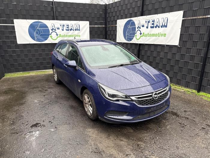 Usagé Pompe de direction Opel Astra K Sports Tourer 1.0 Turbo 12V Prix sur demande proposé par A-team Automotive