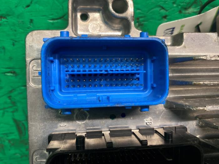 Engine management computer from a Opel Meriva (B) 1.4 16V Ecotec 2012