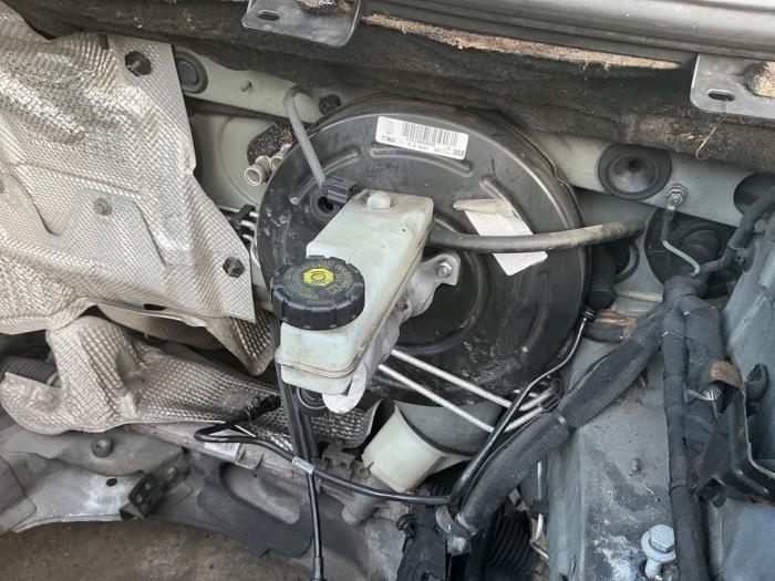Gebrauchte Hauptbremszylinder Renault Megane III Grandtour (KZ) 1.4 16V TCe 130 Preis € 19,99 Margenregelung angeboten von A-Team Automotive