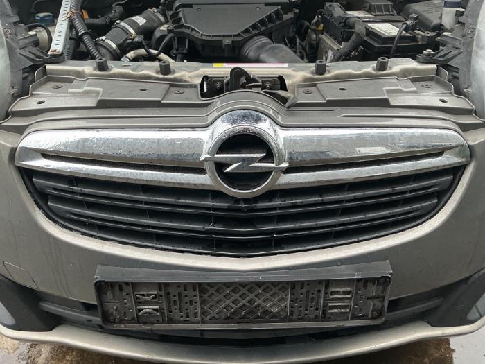 Używane Grill Opel Combo 1.3 CDTI 16V Cena na żądanie oferowane przez A-Team Automotive