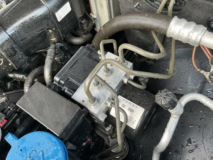 Gebrauchte ABS Pumpe Mercedes C (W204) 1.6 C-180 16V BlueEfficiency Preis € 99,99 Margenregelung angeboten von A-Team Automotive