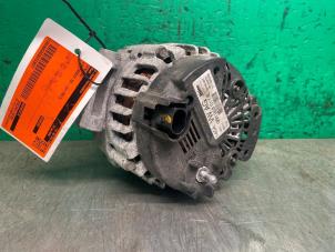 Dynamo van een Volkswagen Passat Variant (365) 2.0 TSI 16V 2011