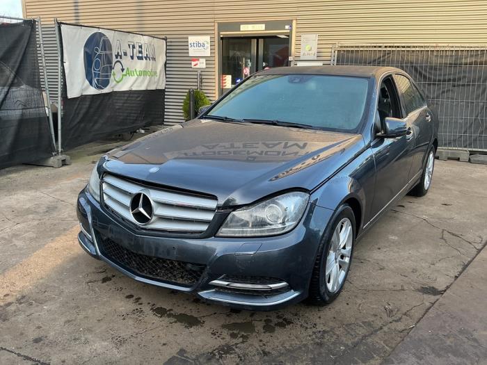 Używane Katalizator Mercedes C (W204) 1.6 C-180 16V BlueEfficiency Cena € 349,99 Procedura marży oferowane przez A-Team Automotive