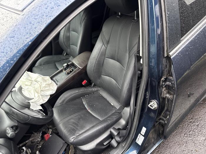 Używane Fotel lewy Mazda 3 (BM/BN) 2.0 SkyActiv-G 120 16V Cena € 249,99 Procedura marży oferowane przez A-team Automotive