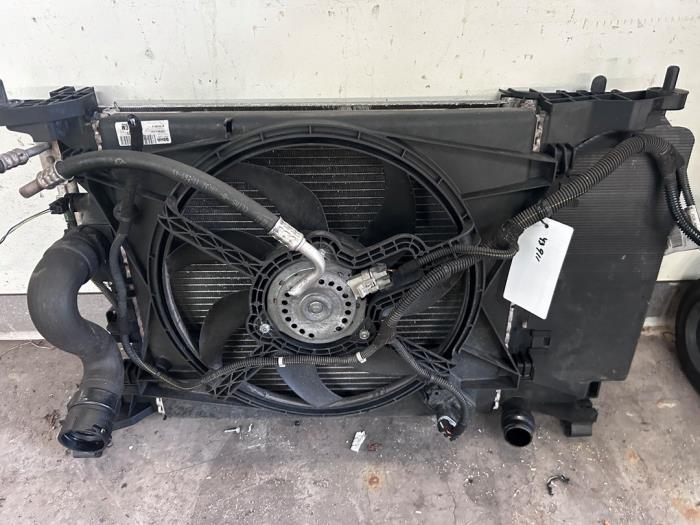 Gebrauchte Kühler Set Opel Meriva (B) 1.4 16V Ecotec Preis € 99,99 Margenregelung angeboten von A-team Automotive