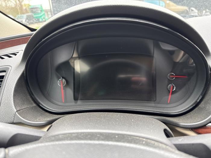Begagnade Instrumentpanel Opel Insignia Sports Tourer 2.0 SIDI Eco Turbo 16V Pris € 499,99 Marginaltabell erbjuds av A-team Automotive