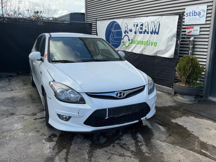 Begagnade AC-radiator Hyundai i30 (GDHB5) 1.4 16V Pris € 149,99 Marginaltabell erbjuds av A-Team Automotive
