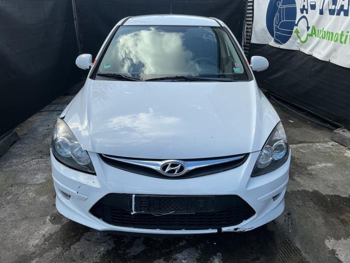 Motor van een Hyundai i30 (GDHB5) 1.4 16V 2011