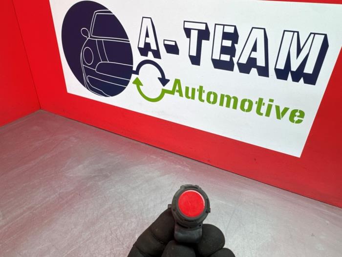 Usados Sensor PDC Audi A3 Sportback (8VA/8VF) 2.0 TDI 16V Precio € 39,99 Norma de margen ofrecido por A-Team Automotive