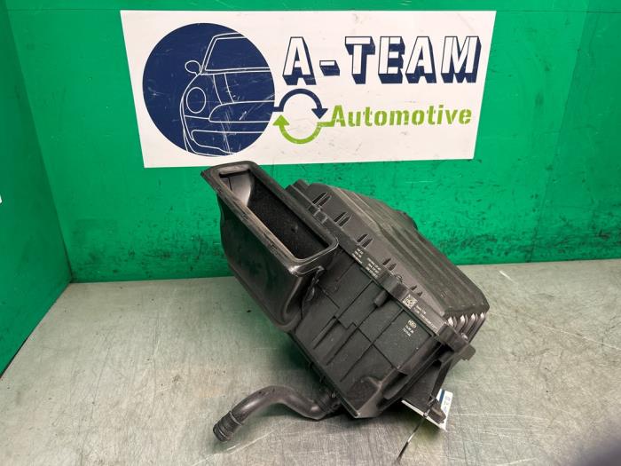 Begagnade Luftfilterhus Volkswagen Golf VIII (CD1) 2.0 GTI 16V Pris € 99,99 Marginaltabell erbjuds av A-team Automotive