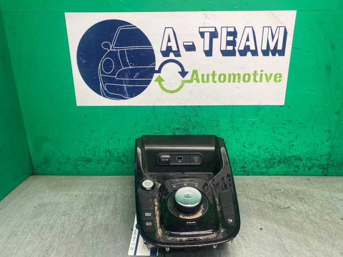 Używane Konsole srodkowe Kia Soul Cena na żądanie oferowane przez A-team Automotive