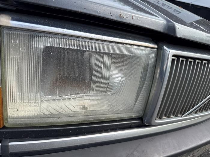 Używane Reflektor prawy Volvo 240/245 240 Cena na żądanie oferowane przez A-team Automotive
