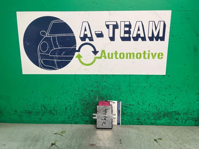 Usagé Module pompe carburant BMW 3 serie Touring (E91) 325i 24V Prix € 19,99 Règlement à la marge proposé par A-team Automotive