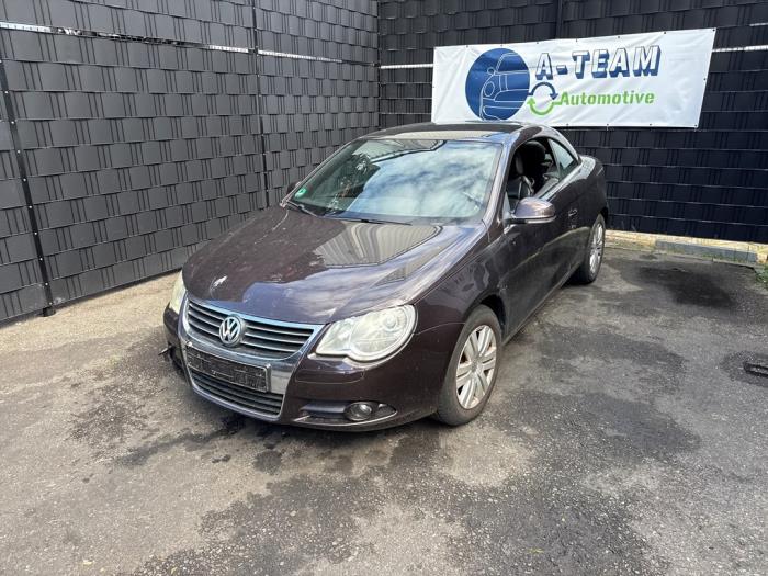 Używane Reflektor lewy Volkswagen Eos (1F7/F8) 2.0 FSI 16V Cena € 74,99 Procedura marży oferowane przez A-team Automotive