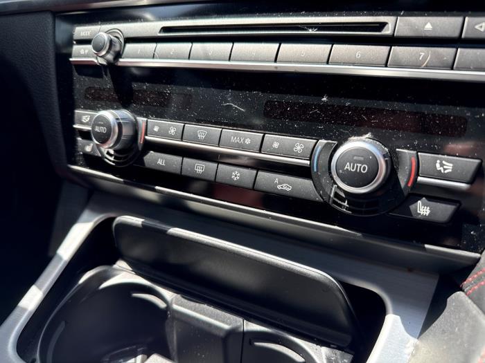 Używane Panel climatronic BMW 6 serie (F13) 650i V8 32V Cena € 174,99 Procedura marży oferowane przez A-team Automotive