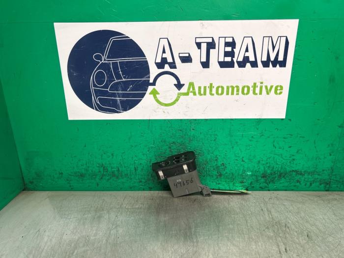 Usados Interruptor de ventanilla eléctrica Alfa Romeo 147 (937) 2.0 Twin Spark 16V Precio € 149,99 Norma de margen ofrecido por A-team Automotive