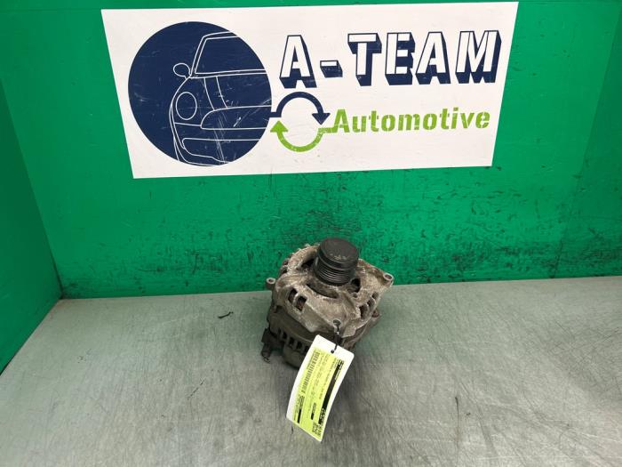Usagé Dynamo Mercedes A (W176) 1.6 A-180 16V Prix € 29,99 Règlement à la marge proposé par A-team Automotive