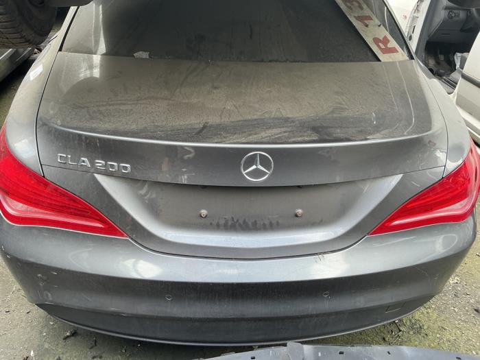 Begagnade Underram Mercedes CLA (117.3) 1.6 CLA-200 16V Pris € 249,99 Marginaltabell erbjuds av A-Team Automotive