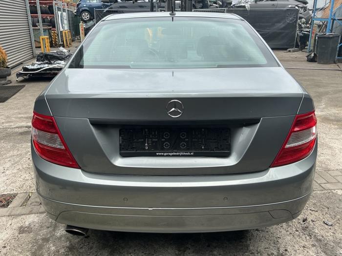 Begagnade Underram Mercedes C (W204) 1.8 C-200K 16V Pris på förfrågan erbjuds av A-Team Automotive