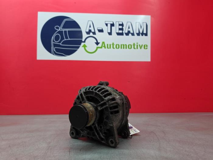 Usagé Dynamo Nissan NV 200 (M20M) 1.5 dCi 86 Prix € 49,99 Règlement à la marge proposé par A-Team Automotive