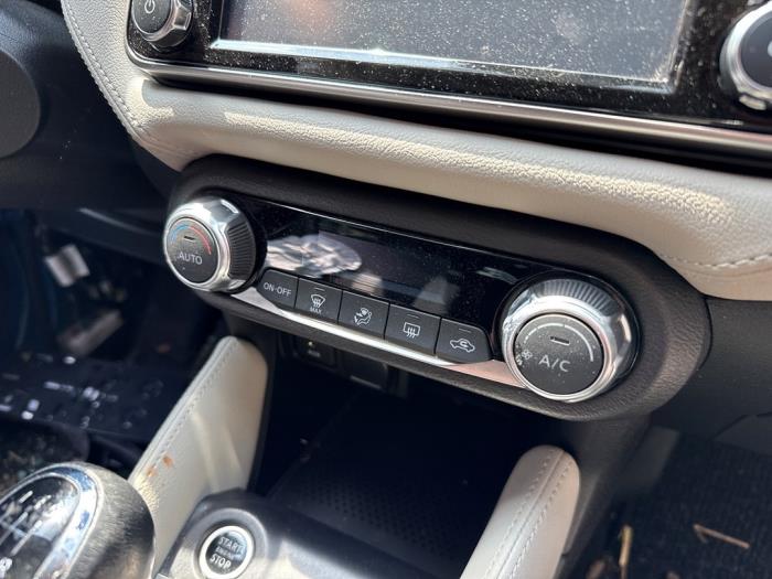 Używane Panel climatronic Nissan Micra (K14) 0.9 IG-T 12V Cena na żądanie oferowane przez A-team Automotive
