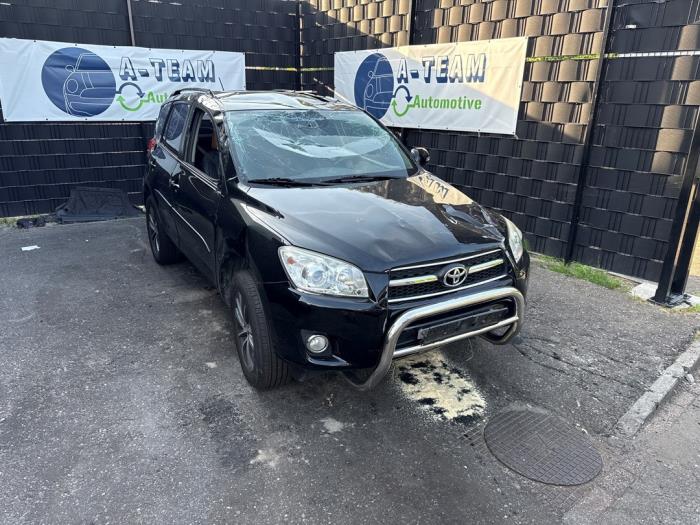 Używane Grill Toyota RAV4 (A3) 2.0 16V Valvematic 4x2 Cena € 74,99 Procedura marży oferowane przez A-team Automotive