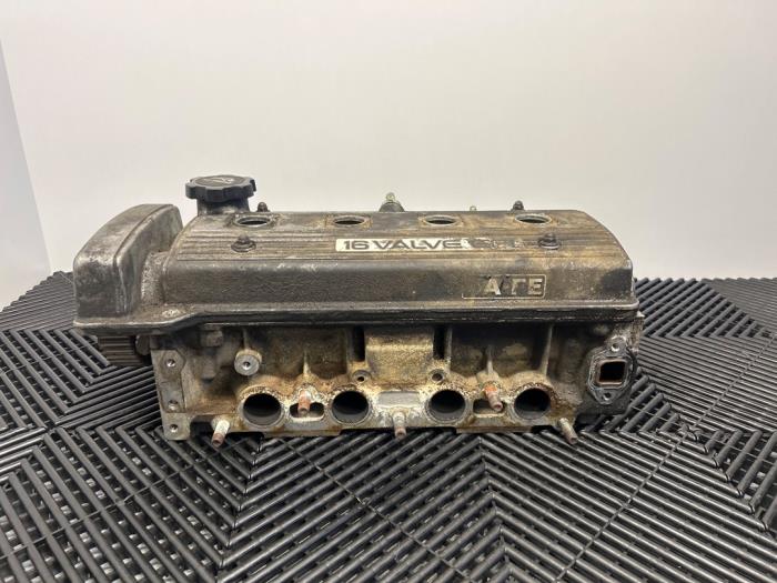 Usados Culata Toyota Corolla (E10) 1.6i 16V Precio € 99,99 Norma de margen ofrecido por A-team Automotive