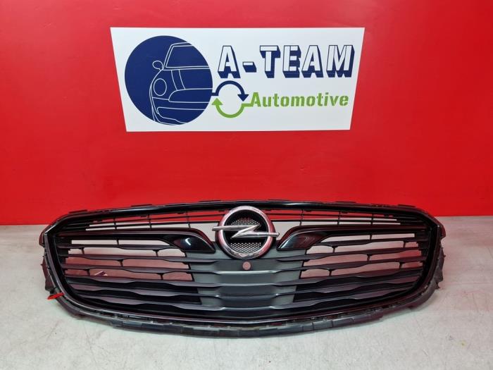 Używane Grill Opel Insignia Sports Tourer 2.0 CDTI 16V 4x4 Cena € 349,99 Procedura marży oferowane przez A-Team Automotive