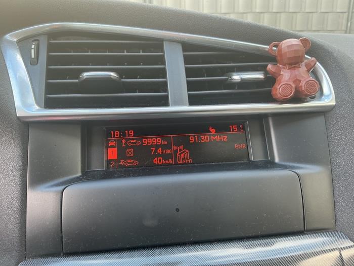 Used Interior display Citroen C4 Berline (NC) 1.6 16V VTi Price € 49,99 Margin scheme offered by A-Team Automotive