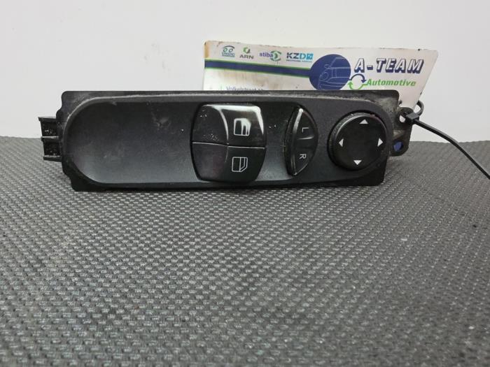 Usados Interruptor de ventanilla eléctrica Mercedes Sprinter 3,5t (906.63) 313 CDI 16V Precio € 29,99 Norma de margen ofrecido por A-Team Automotive