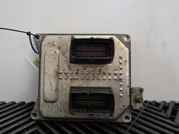 Used Engine management computer Opel Astra H (L48) 1.6 16V Price € 69,99 Margin scheme offered by A-Team Automotive